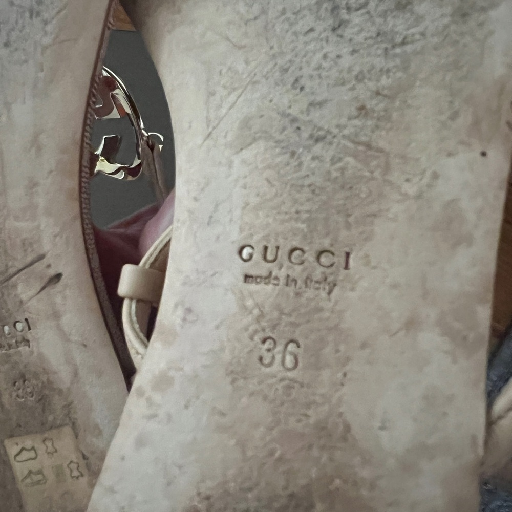 Gucci Double GG Heart Monogram Beige Sandals - Picture 3 of 5